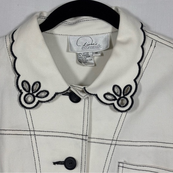 Diane's Essentials Womens Blazer Size M‎ White Button-Up Eyelet Embroidered NWT - Picture 5 of 16